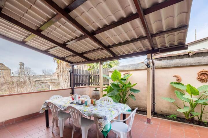 Appartamento Per Chi Ama Prendere Il Caffe In Terrazzo ローマ エクステリア 写真
